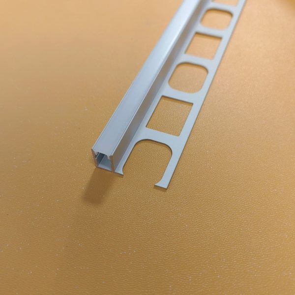 28×11mm Seamless Tile Channel | AL135 - Image 5