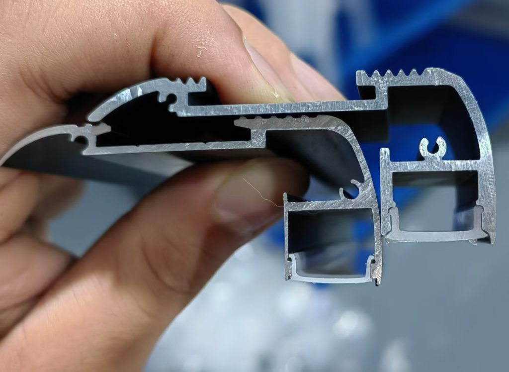 Stair LED aluminum profile thickness comparison showing reinforced aluminum structure for step lighting applications